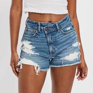 American Eagle Denim Mom Short NWT